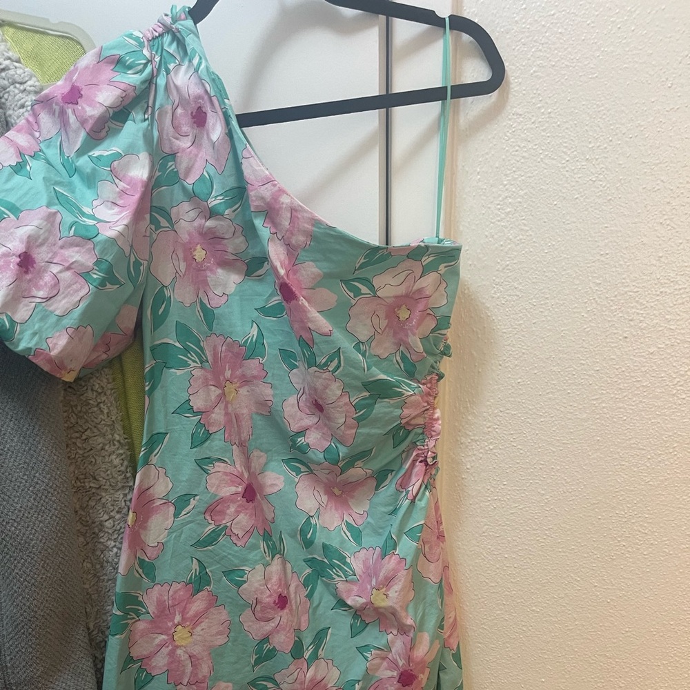 one sleeve dress